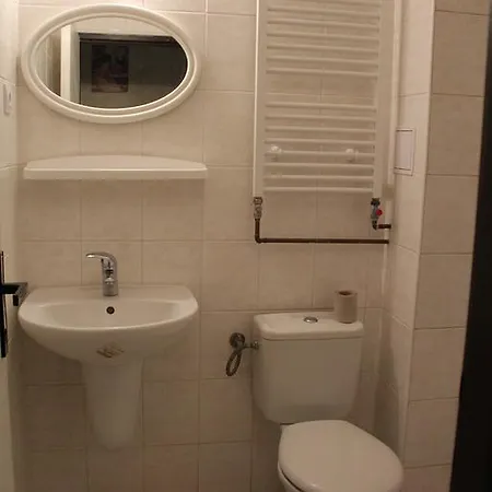 Hostel Domov Mladeze Melnik